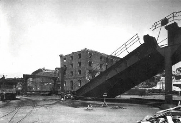 overhead railway blitz wapping